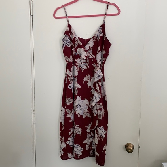 Lulus Dresses & Skirts - Lulus Wrap Dress